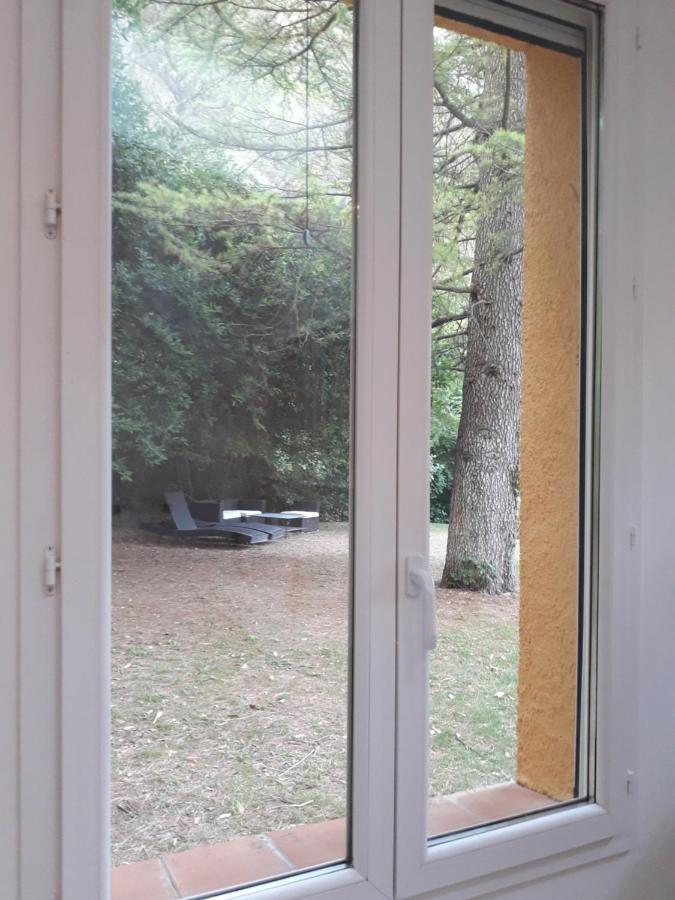 Les Restanques - Chambre D'Hotes Cuges-les-Pins Kültér fotó